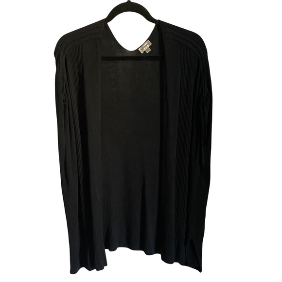 Avenue Tops - Avenue shall - EUC size 14/16